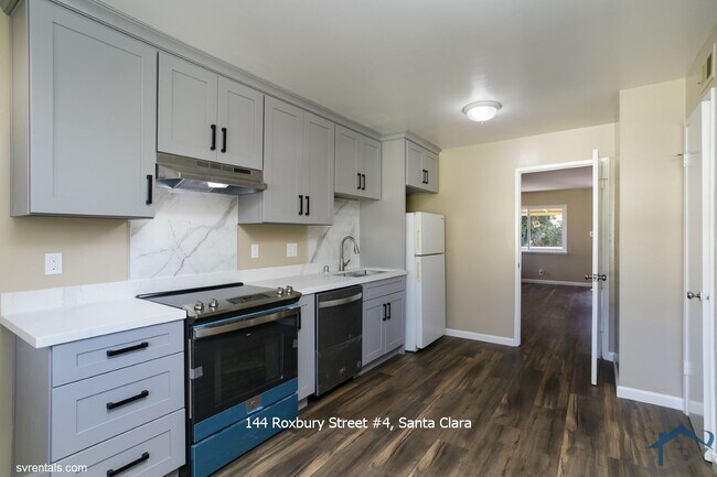 Foto del edificio - 144 Roxbury St