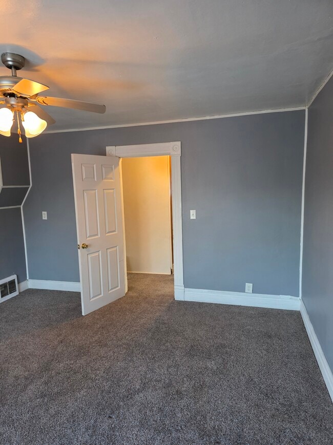 Building Photo - 603 S Memorial Dr