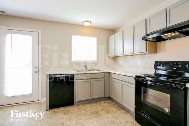 Foto del edificio - 8107 Grove Berry Way