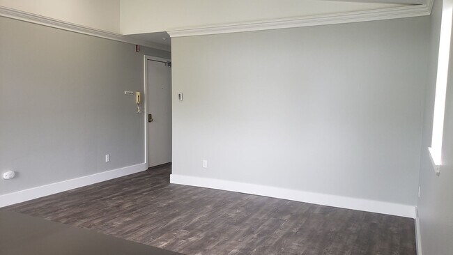Foto del edificio - Ballard top floor Newly remodeled condo wi...