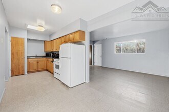 Building Photo - 1501 Pso De La Conquistadora