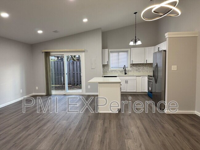 Foto del edificio - 10114 Scotch Hill Dr