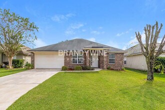 Building Photo - 11921 Dover Village Dr W