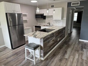 Building Photo - 311 Chatham O