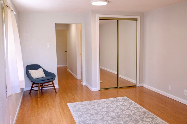 Foto del edificio - 376 S Henry Ave