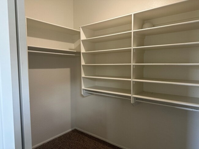 Building Photo - The Love Road House