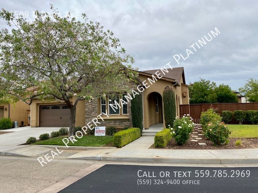 Foto principal - $2,945 Harlan Ranch 3 Bed/2 Bath, Communit...
