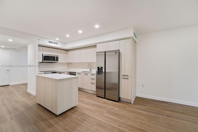 Foto del edificio - 1500 Bay Rd