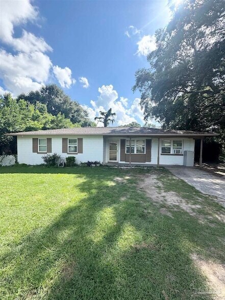 Building Photo - 802 Blue Springs Dr