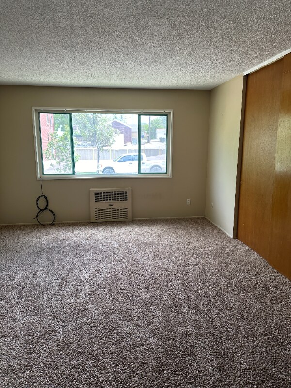 Building Photo - 110 10th St S