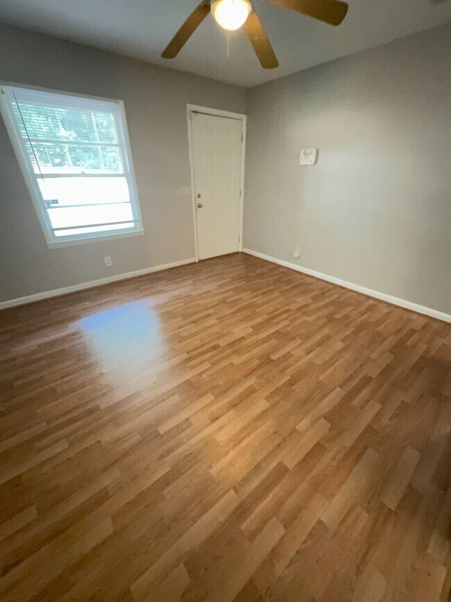Foto del edificio - 4714 Toney Drive - Close to Ft. Moore & Vi...