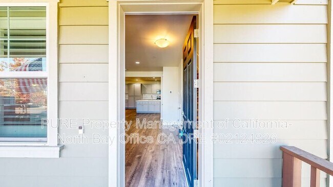 Building Photo - 1402 Rusch Dr