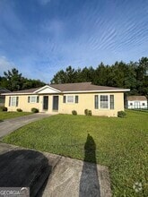 Building Photo - 408 E Lawnwood Ave