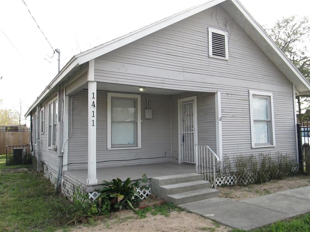 Primary Photo - 1411 W 34th St