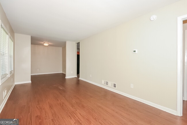 Foto del edificio - 261 Hermer Cir NW