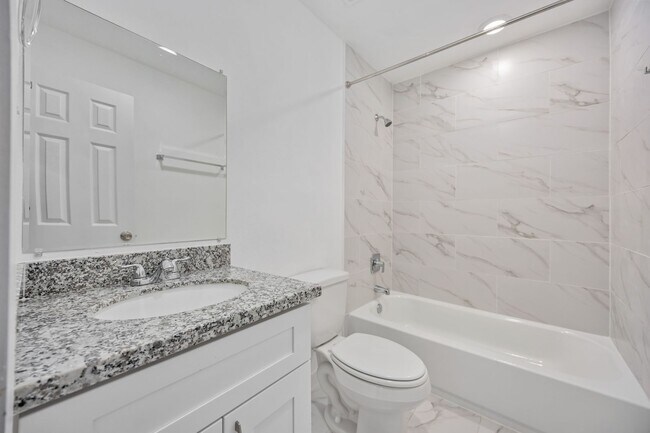 Foto del edificio - 7902 Shotwell St