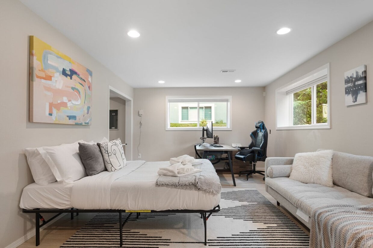 Foto principal - 13829 NE 74th St