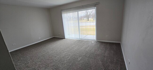 sala de estar - 7349 175th St