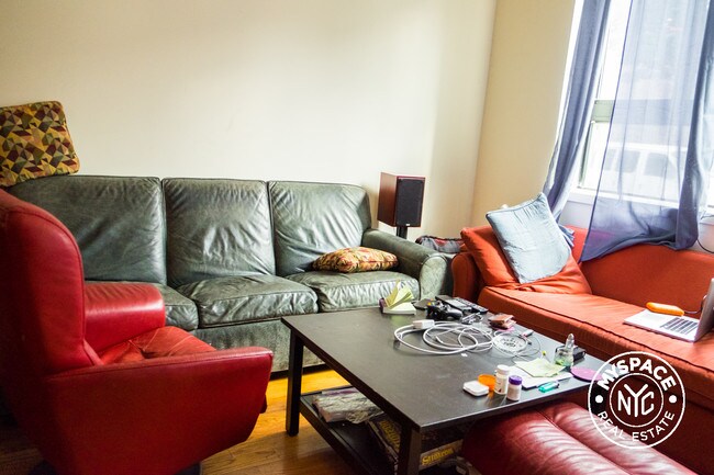 Foto del edificio - 731 Prospect Pl