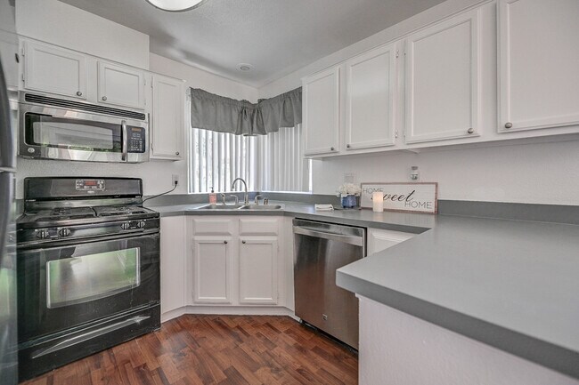 Foto del edificio - 5035 Twilight Canyon Rd