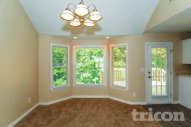 Building Photo - 1320 Timber Walk Dr