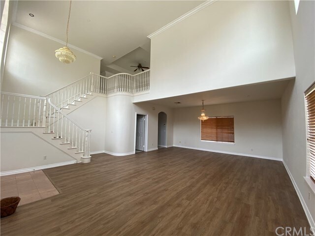 Building Photo - 305 N Chandler Ave
