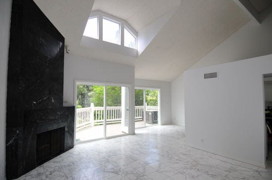 Building Photo - 3031 Langs Bay