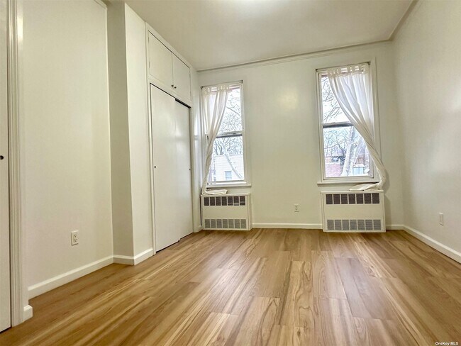 Foto del edificio - 17-27-27 Decatur St