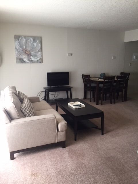 Foto del edificio - 1335 Montecito Ave