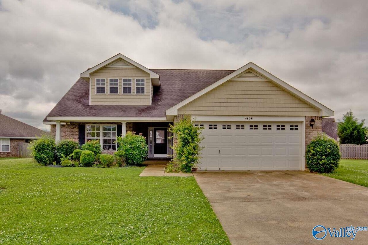 Primary Photo - 4808 SE Canterwood Dr