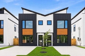 Building Photo - 9106 Coffee St