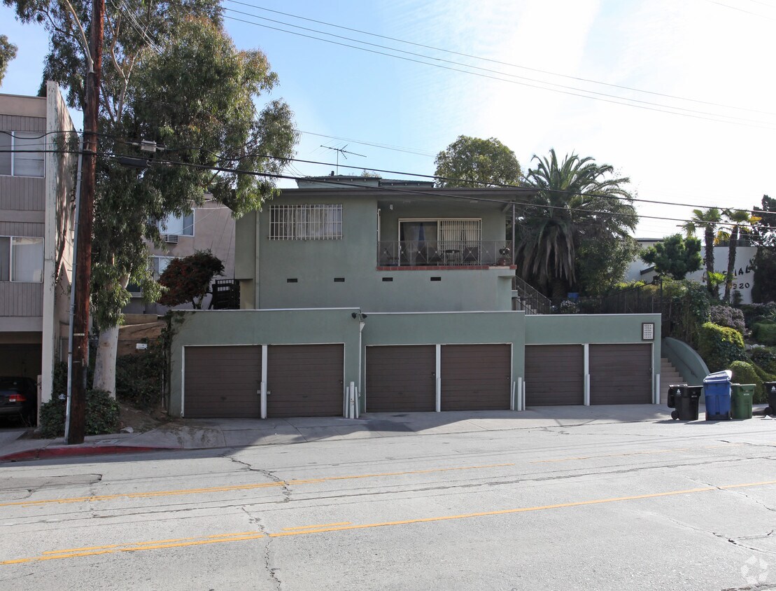 Foto del edificio - 3334-3338 Griffith Park Blvd