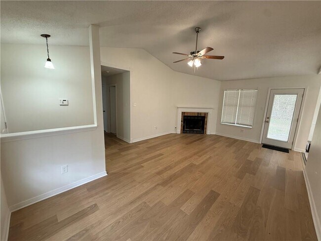 Foto del edificio - 791 Copperfield Dr E