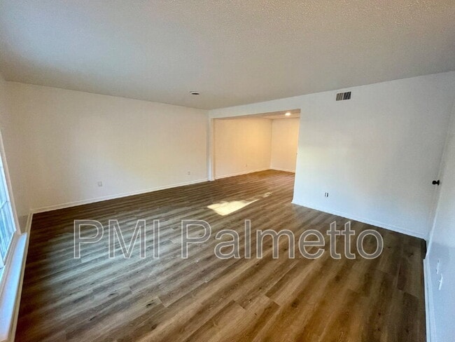 Building Photo - 1340 Cactus Ave