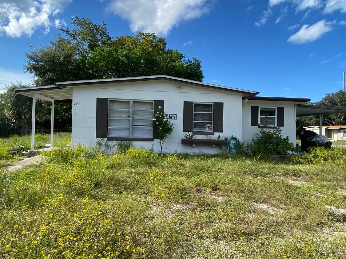 Foto principal - 2302 Greenwood St