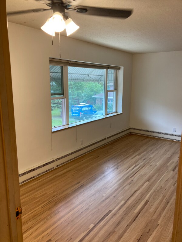 Foto principal - 408 6th St SW
