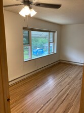Building Photo - 408 6th St SW