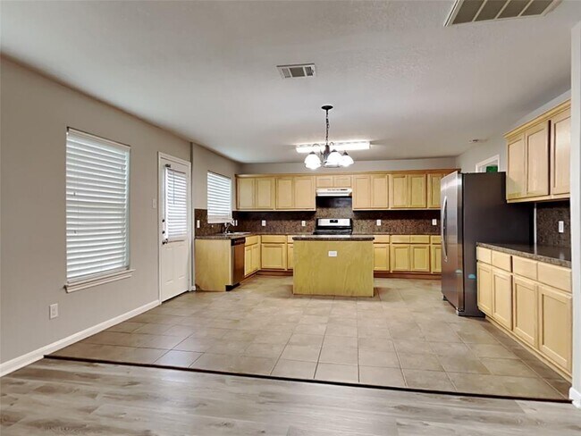 Building Photo - 1115 Desert Springs Ln