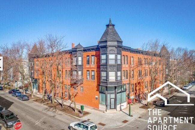 Building Photo - 2612 N Racine Ave