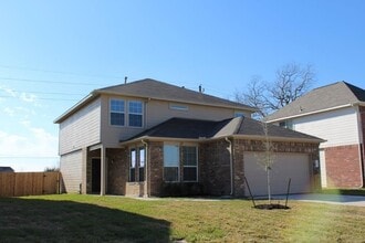 Building Photo - 2439 Lago Mirado Wy