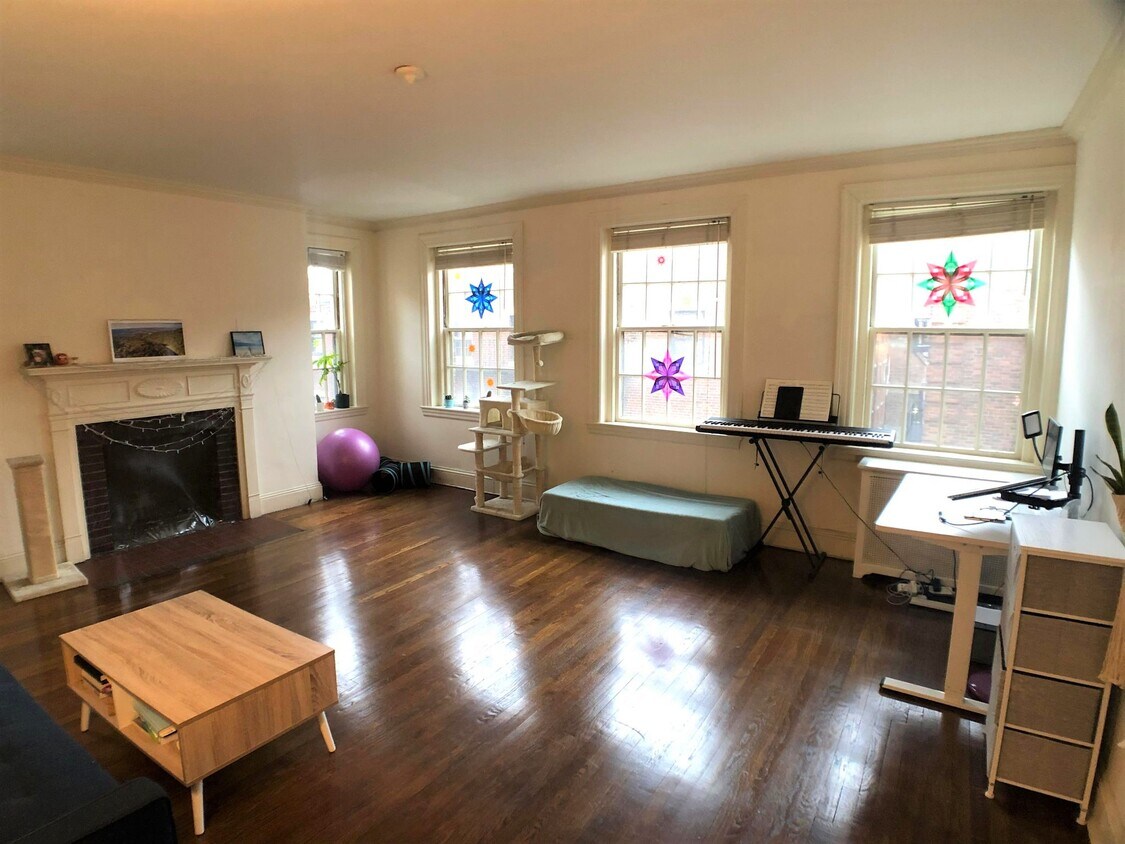 Foto principal - 112 Revere St