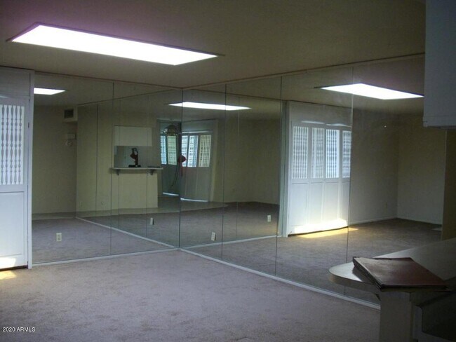 Building Photo - 2133 W Turney Ave