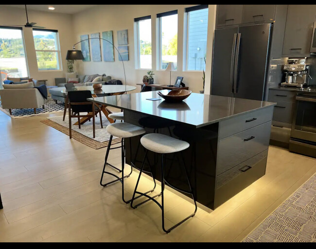 bar seating for 4 - 1951 Little Cottage Ln