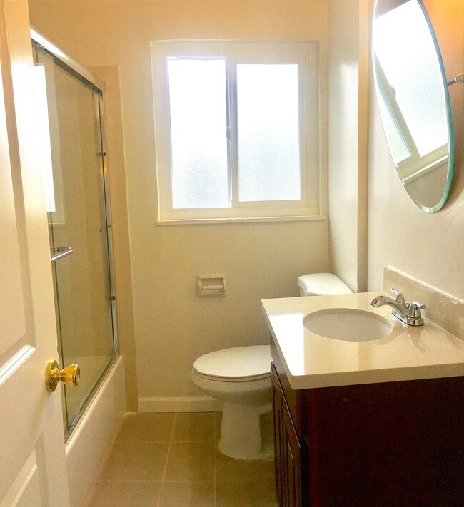 Building Photo - 7864 Garfield Ave