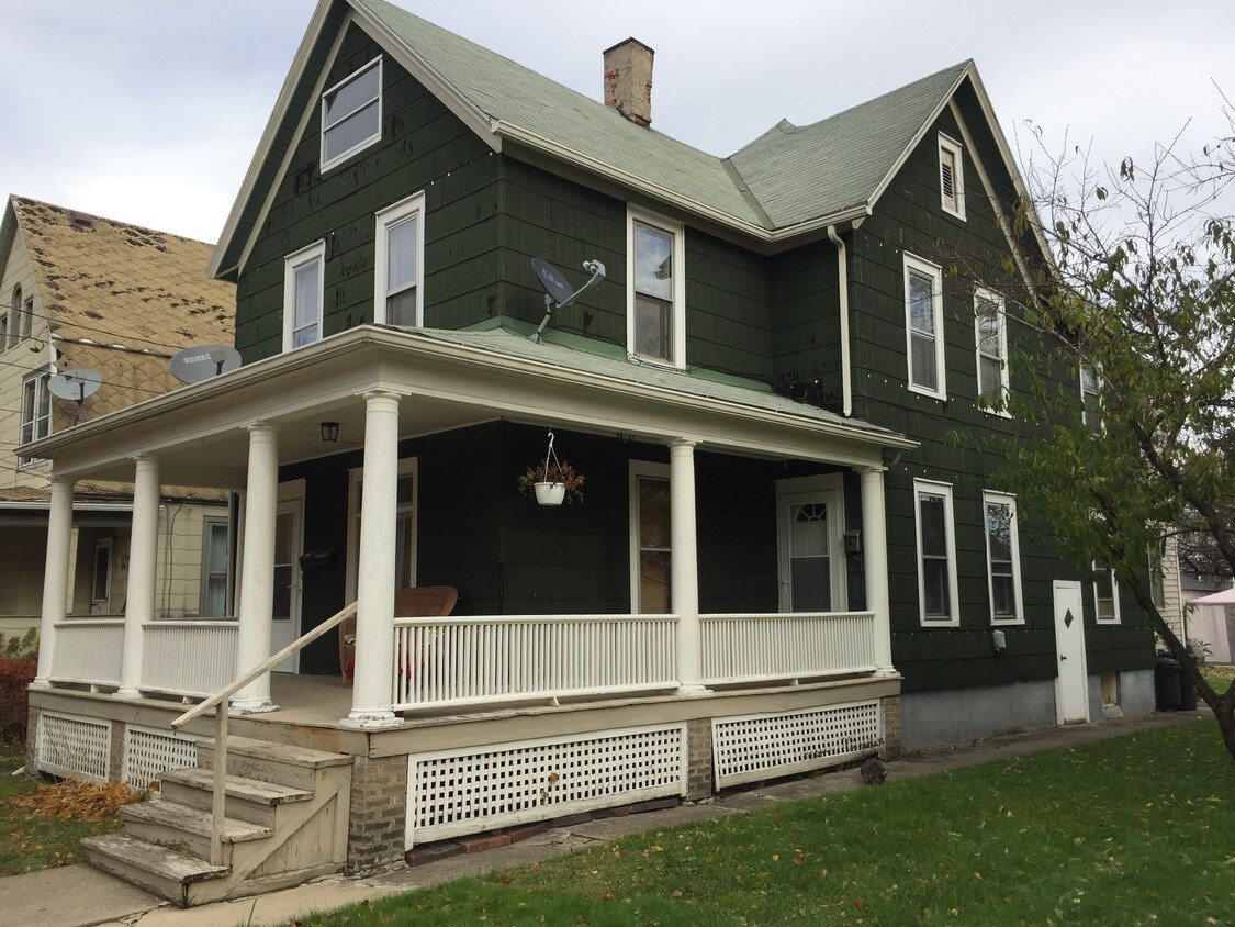 Primary Photo - 18 Everett St