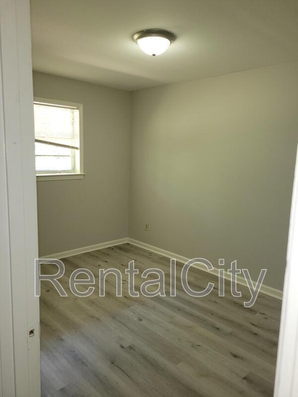 Foto del edificio - 1002 Hillcrest Ave