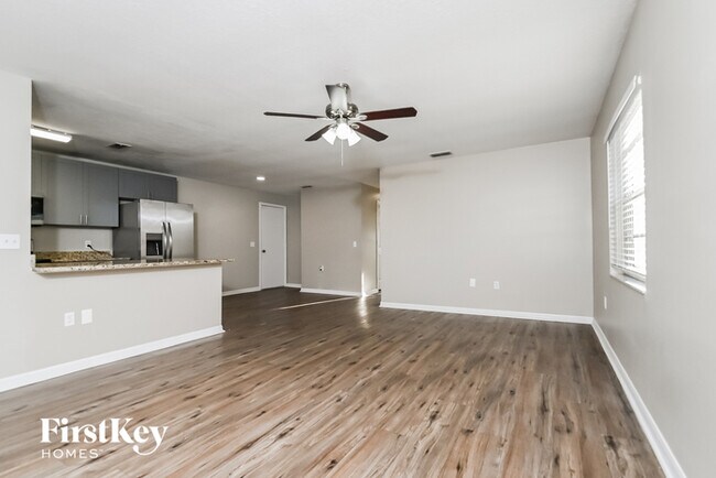 Building Photo - 7610 S Sherrill St