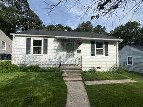 Building Photo - 1211 Rosewood St