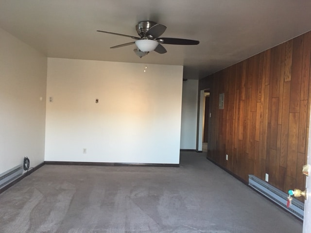 Primary Photo - 7004 Kennedy Ave