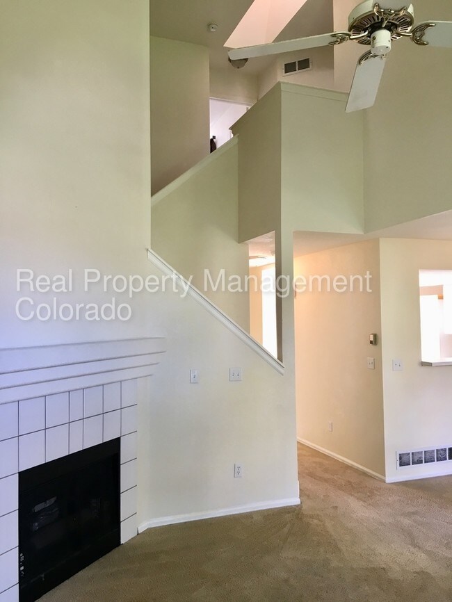 Foto del edificio - 5946 S Jellison St